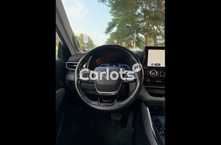 Foreign Used Toyota Highlander 2023 for sale in Asokoro, Abuja - photo 4 of 7