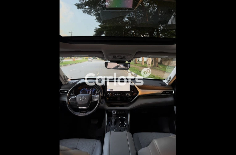 Foreign Used Toyota Highlander 2023 for sale in Asokoro, Abuja - photo 5 of 7