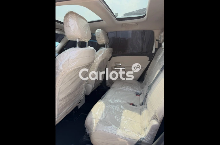 Foreign Used 2020 GLB250 — COMFORT, STYLE & PERFORMANCE for sale in Asokoro, FCT - photo 6 of 7