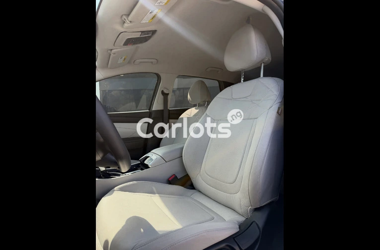 FOREIGN USED HYUNDAI TUCSON — 2025 MODEL - 5