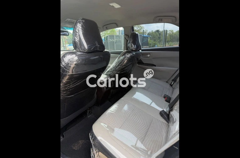 Foreign Used 2015 TOYOTA CAMRY — SMOOTH & COMFORTABLE for sale in Asokoro, FCT - photo 6 of 7