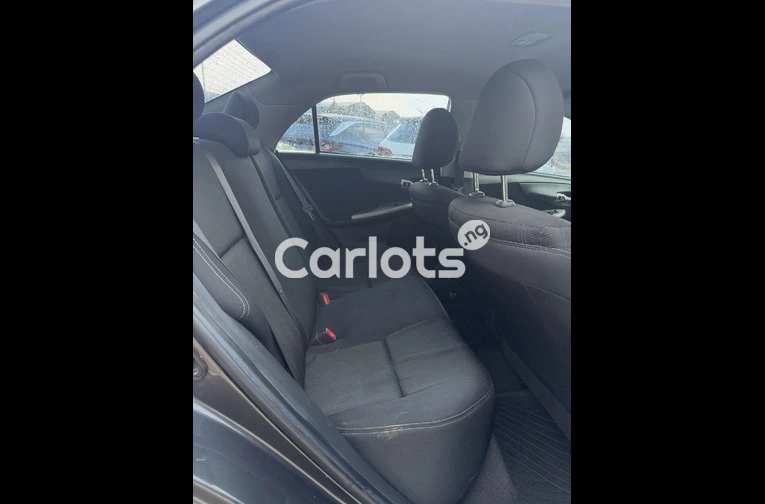 TOYOTA COROLLA 2013 — RELIABLE DAILY RIDE | ABUJA for sale in Asokoro, FCT - thumbnail 4