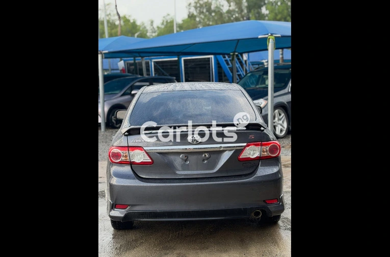 TOYOTA COROLLA 2013 — RELIABLE DAILY RIDE | ABUJA for sale in Asokoro, FCT - photo 7 of 7