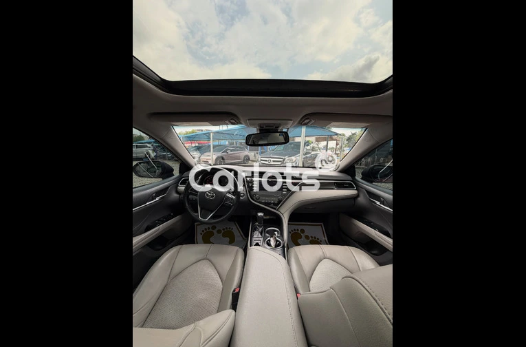 2018 CAMRY XSE — ASOKORO | FOREIGN USED | ₦24M for sale in FCT - photo 3 of 7