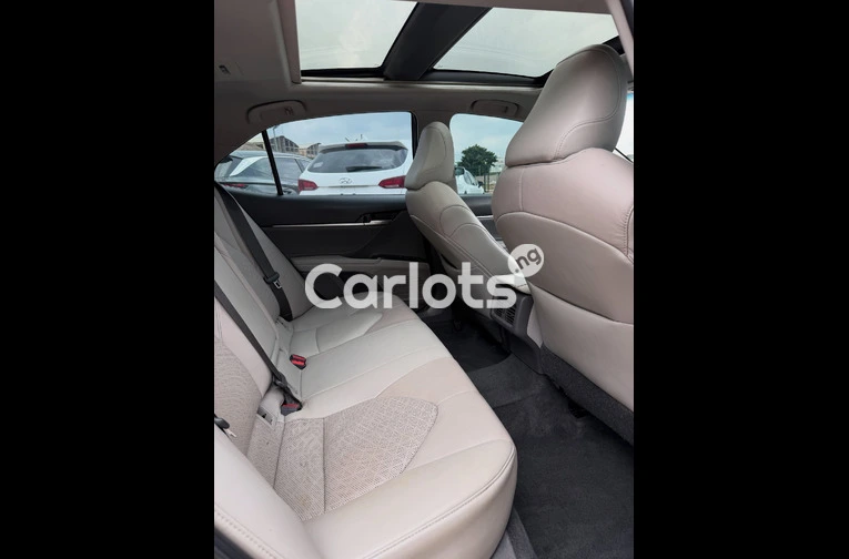 2018 CAMRY XSE — ASOKORO | FOREIGN USED | ₦24M for sale in FCT - photo 4 of 7