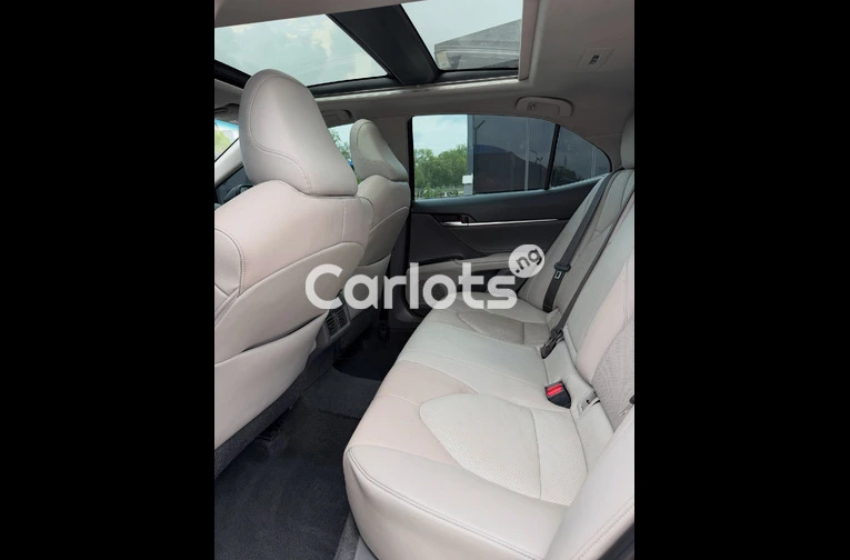 2018 CAMRY XSE — ASOKORO | FOREIGN USED | ₦24M for sale in FCT - photo 6 of 7