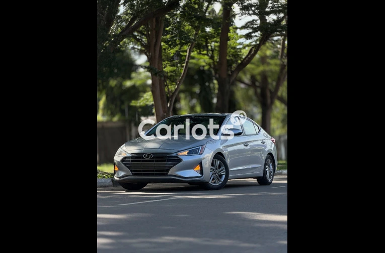 2019 HYUNDAI ELANTRA - 1/6