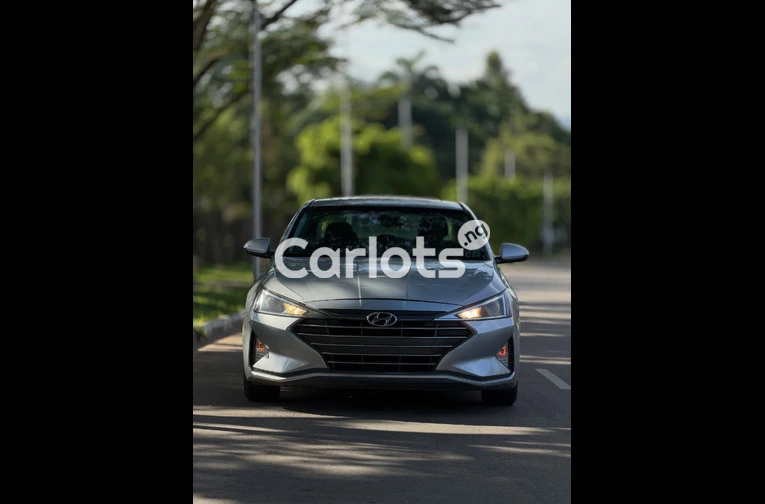2019 HYUNDAI ELANTRA - 2/6