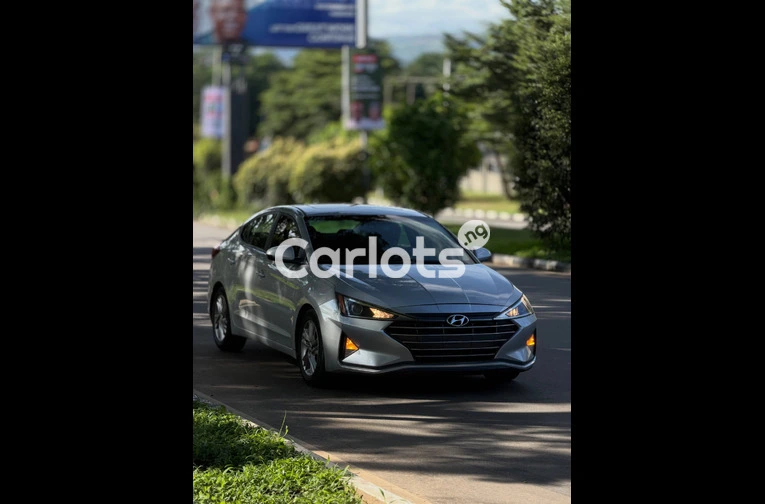 2019 HYUNDAI ELANTRA - 3/6
