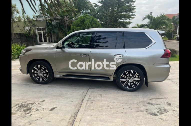 Used 2018 Lexus LX570 Premium High Specification for sale in Lekki, Lagos - photo 6 of 7