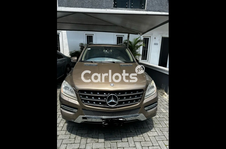 Foreign Used TOKS Standard 2012 Mercedes Benz ML350 for sale in Ajah, Lagos - photo 1 of 7