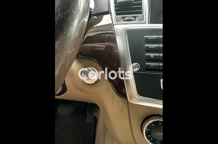 Foreign Used TOKS Standard 2012 Mercedes Benz ML350 for sale in Ajah, Lagos - photo 2 of 7