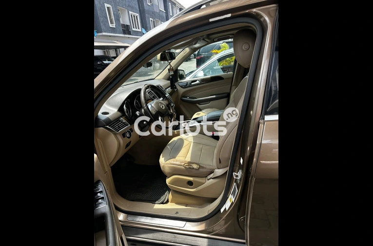 Foreign Used TOKS Standard 2012 Mercedes Benz ML350 for sale in Ajah, Lagos - photo 3 of 7