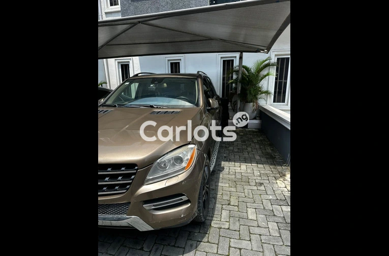 Foreign Used TOKS Standard 2012 Mercedes Benz ML350 for sale in Ajah, Lagos - photo 6 of 7