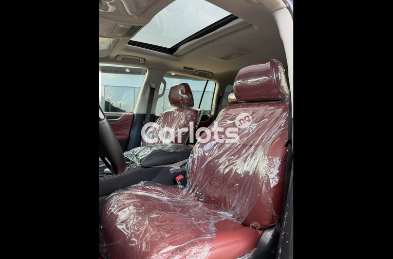 Foreign Used 2015 Lexus LX570 Facelifted to 2022 – Serious Buyers Only for sale in Asokoro, FCT - thumbnail 3