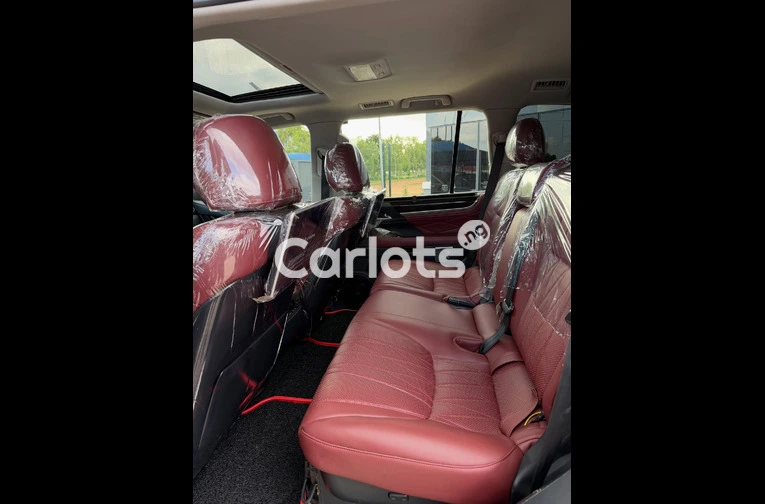 Foreign Used 2015 Lexus LX570 Facelifted to 2022 – Serious Buyers Only for sale in Asokoro, FCT - photo 6 of 7