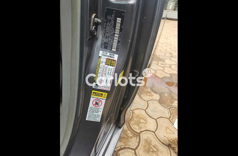 2012 Toyota Sienna XLE - 6