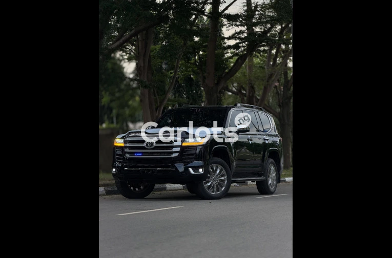 2025 Toyota Land Cruiser Armored for Sale – Brand New in Asokoro, FCT - photo 1 of 7