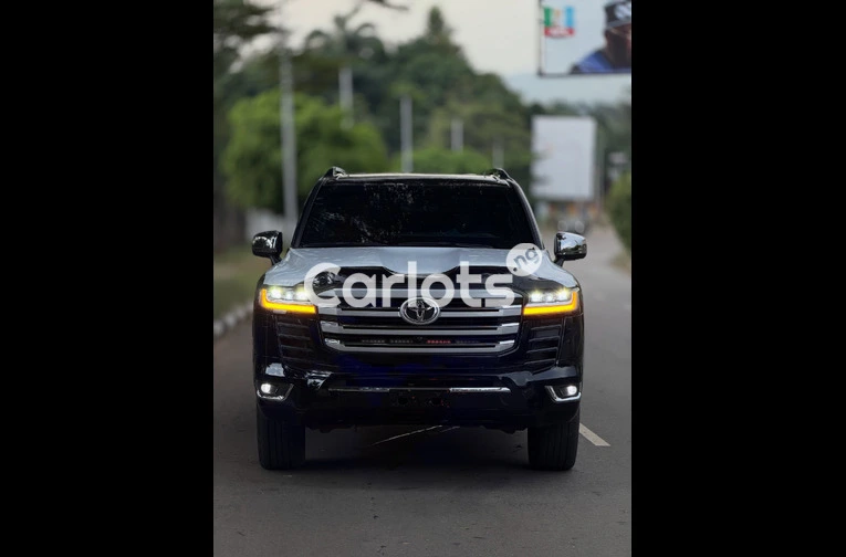 2025 Toyota Land Cruiser Armored for Sale – Brand New in Asokoro, FCT - photo 2 of 7
