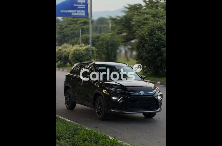 2025 Toyota Urban Cruiser – Stylish, Reliable & Brand New for sale in Asokoro, FCT - thumbnail 3