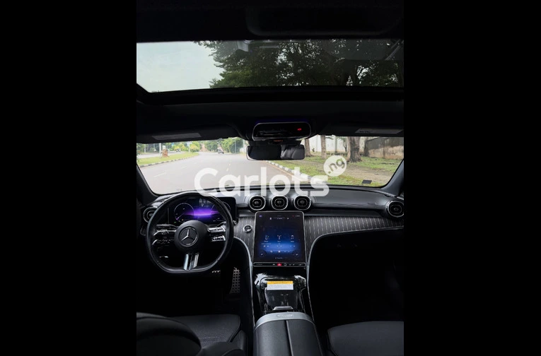 Foreign Used Clean 2023 C300 – Luxury, Comfort &amp; Performance for sale in Asokoro, FCT - thumbnail 5