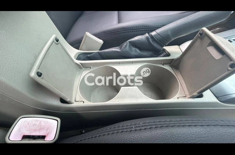 Foreign Used Toyota Corolla 2012 Silver for sale in Festac, Lagos - thumbnail 3