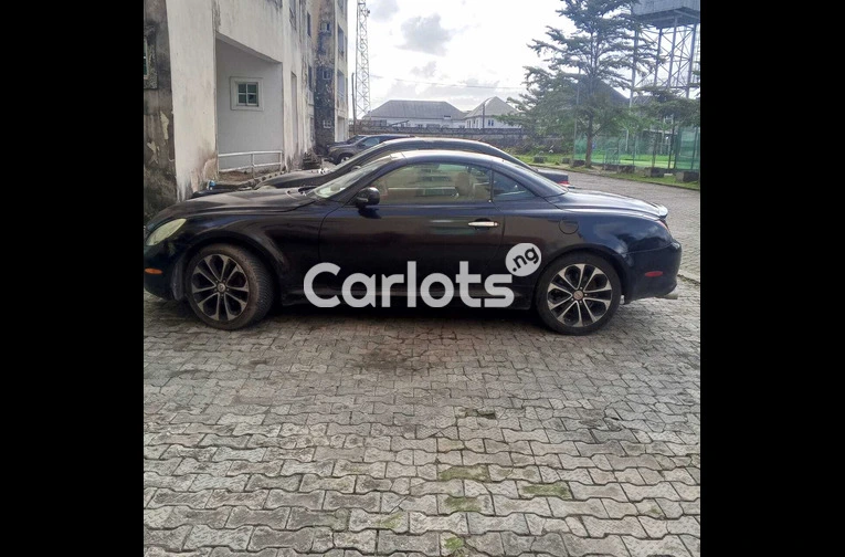 Nigerian Used Lexus sc 430 for sale in Sangotedo, Lagos - photo 2 of 5