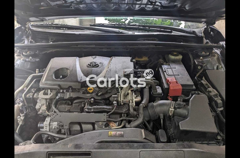 Foreign Used Toyota Camry 2018 Black for sale in Alimosho, Lagos - thumbnail 5