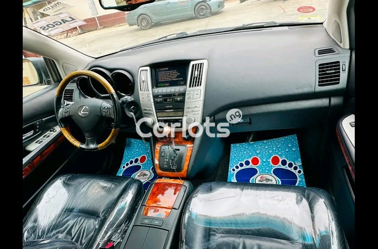 Neatly used Lexus rx330 2008 - 2