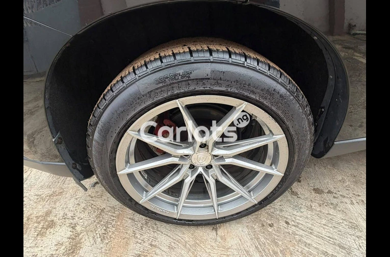 Foreign Used 2011 LEXUS RX350 FULL OPTION – LUXURY, CLASS & COMFORT! 🔥 for sale in Ipaja, Lagos - thumbnail 7