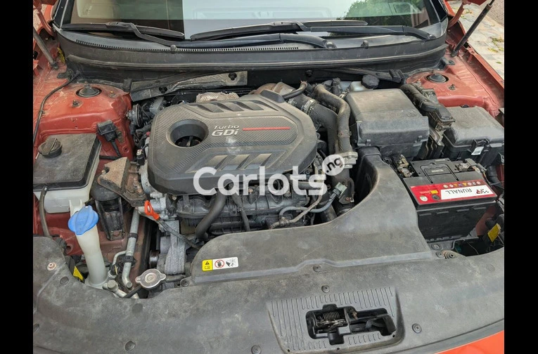 EXTREMELY CLEAN 2016 HYUNDAI SONATA - 2/7