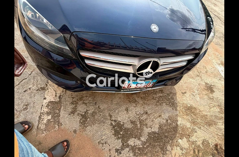 Clean Tokunbo 2016 Mercedes Benz C300 4MATIC AWD - Thumbstart, Low Mileage for sale in Ipaja, Lagos - thumbnail 3