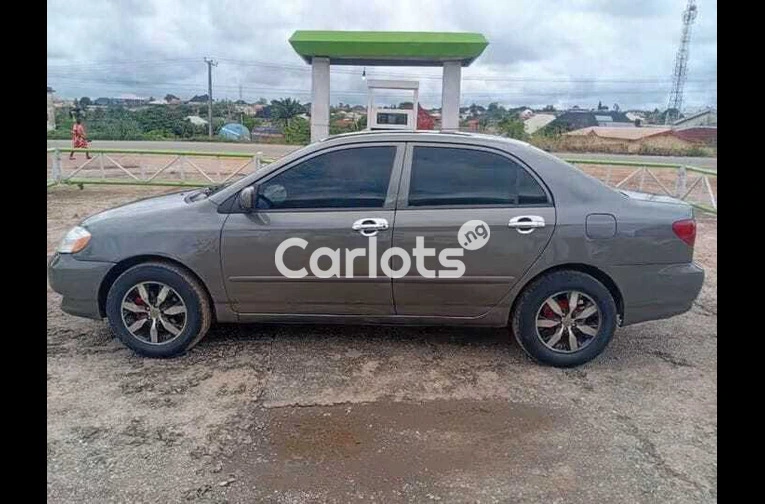 2005 Toyota Corolla - 3/7