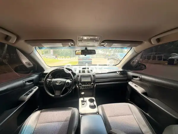 Foreign Used TOYOTA CAMRY 2014 for sale in Garki, FCT - thumbnail 6