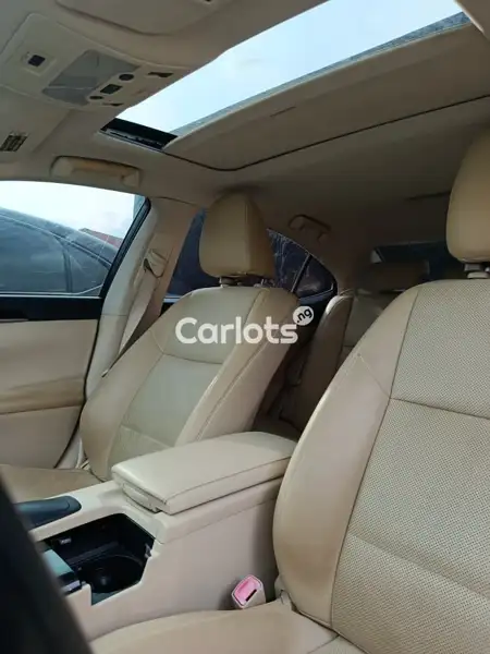Nigerian Used 2015 Lexus ES350 for sale in Jahi, FCT - thumbnail 7