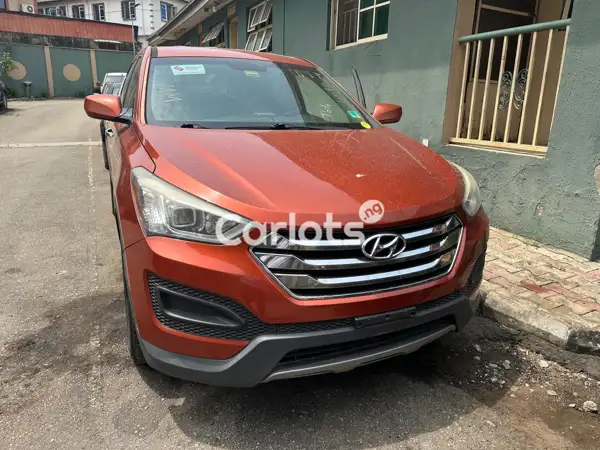 Foreign Used 2014 Hyundai Santa Fe Sport for sale in Ketu, Lagos - thumbnail 3