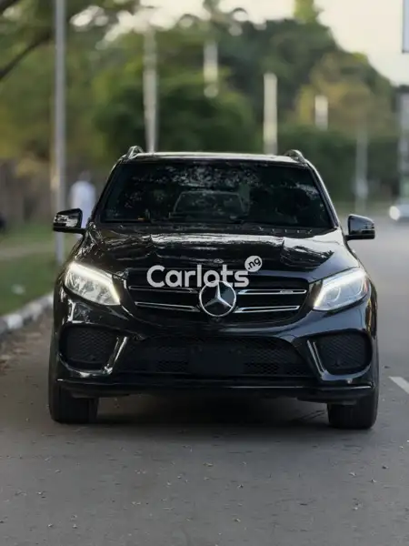 Nigerian Used Mercedes-Benz GLE43 2018 – Arrange Your Viewing Today for sale in Asokoro, FCT - thumbnail 2