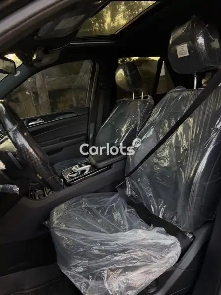 Nigerian Used Mercedes-Benz GLE43 2018 – Arrange Your Viewing Today for sale in Asokoro, FCT - thumbnail 6