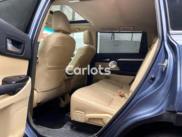 Foreign Used Toyota Highlander for sale in Ajaokuta, Kogi - thumbnail 4