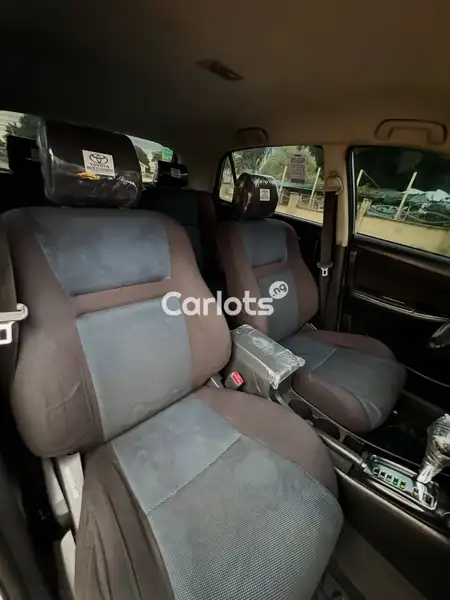 Nigerian Used Toyota Corolla hatchback for sale in Ajaokuta, Kogi - thumbnail 3
