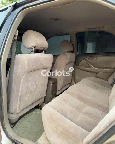 Nigerian Used Toyota Camry for sale in Ajaokuta, Kogi - thumbnail 4