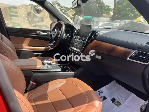 Foreign used 2017 Mercedes Benz Gls550 for sale in Apapa, Lagos - thumbnail 2