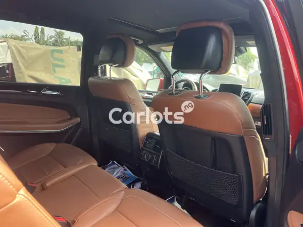 Foreign used 2017 Mercedes Benz Gls550 for sale in Apapa, Lagos - thumbnail 3