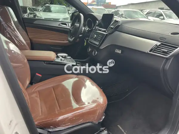 Foreign used Mercedes Benz GLE43 for sale in Apapa, Lagos - thumbnail 2