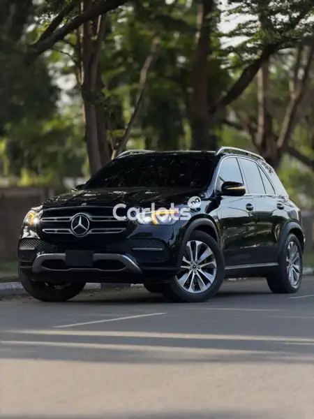 Foreign Used 2022 GLE350 Mercedes – Refined Comfort and Road Presence for sale in Asokoro, FCT