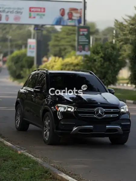 Foreign Used 2022 GLE350 Mercedes – Refined Comfort and Road Presence for sale in Asokoro, FCT - thumbnail 3