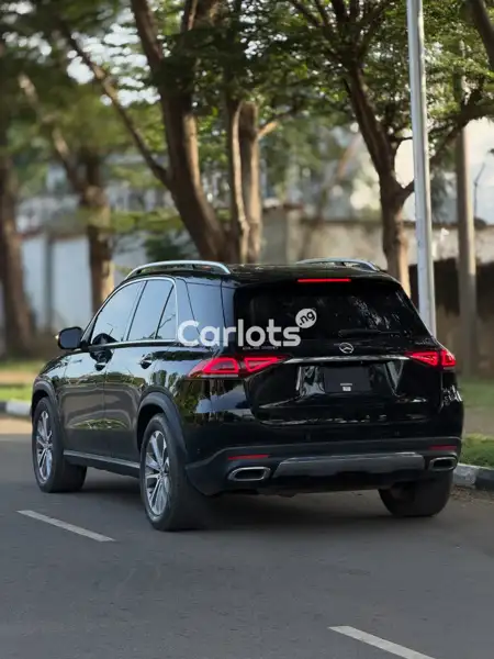 Foreign Used 2022 GLE350 Mercedes – Refined Comfort and Road Presence for sale in Asokoro, FCT - thumbnail 7