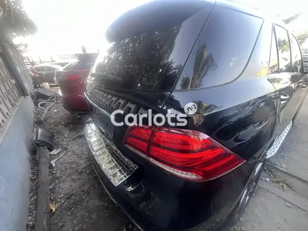 Foreign used 2017 Mercedes Benz Gle350 for sale in Apapa, Lagos - thumbnail 4