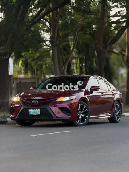 Nigerian Used 2018 Toyota Camry SE – Stylish Toyota for Sale in Asokoro, Abuja