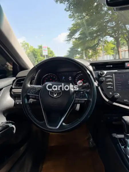 Foreign Used Toyota Camry XSE 2020 – Sporty Executive Sedan for Sale in Asokoro, Abuja - thumbnail 4